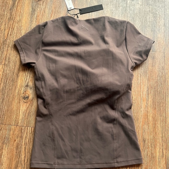 Workout top - Picture 6 of 6